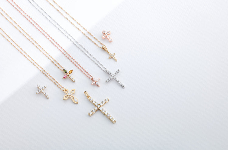 Gold and diamond cross necklaces in yellow, white and rose gold – Picasso Gold & Diamond Chicago