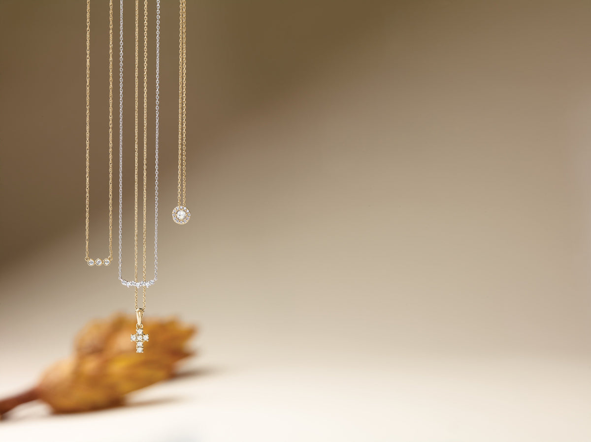 Diamond pendant necklaces on fine gold chains – Picasso Gold & Diamond Chicago