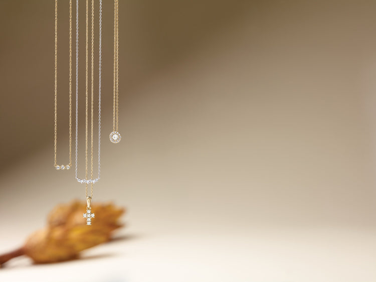 Diamond pendant necklaces on fine gold chains – Picasso Gold & Diamond Chicago