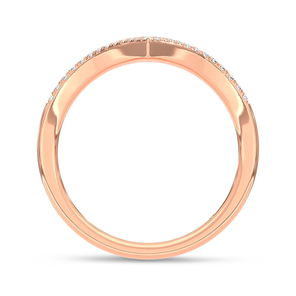 Diamond 1/8 ct. tw. Chevron Band in 10K Rose Gold, close-up of the diamond setting