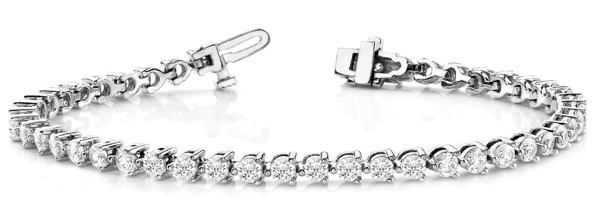 2 ct tw Lab Grown Diamond Tennis Bracelet in 14K White Gold
