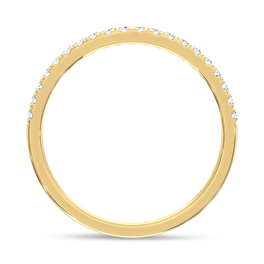 14K Yellow Gold Lab Grown Diamond 1/6 ct. tw. Chevron Band, close-up of the diamond setting