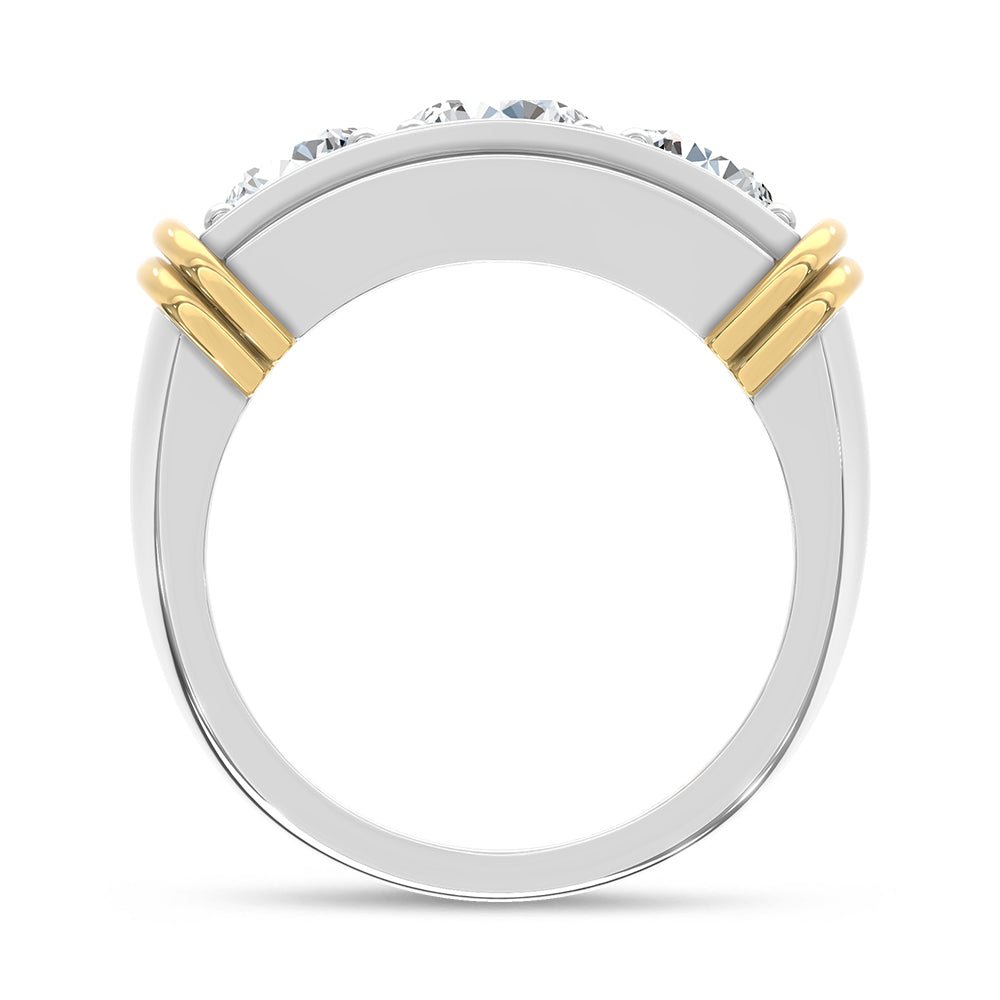 14K Two-Tone Gold 3.00 ct. tw. Round Lab-Grown Diamond Men's Band, close-up of the diamond setting